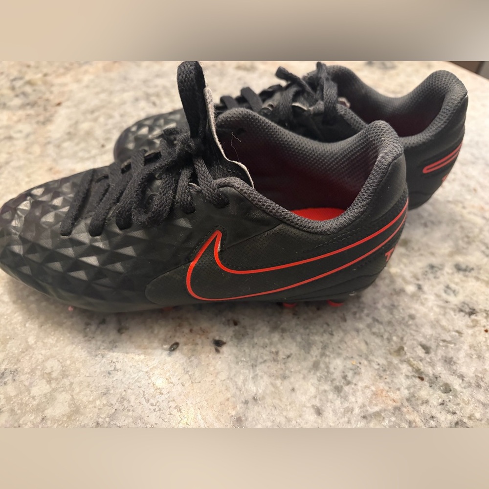 Nike Jr.Tiempo Legend 8 Academy  Soccer Cleats